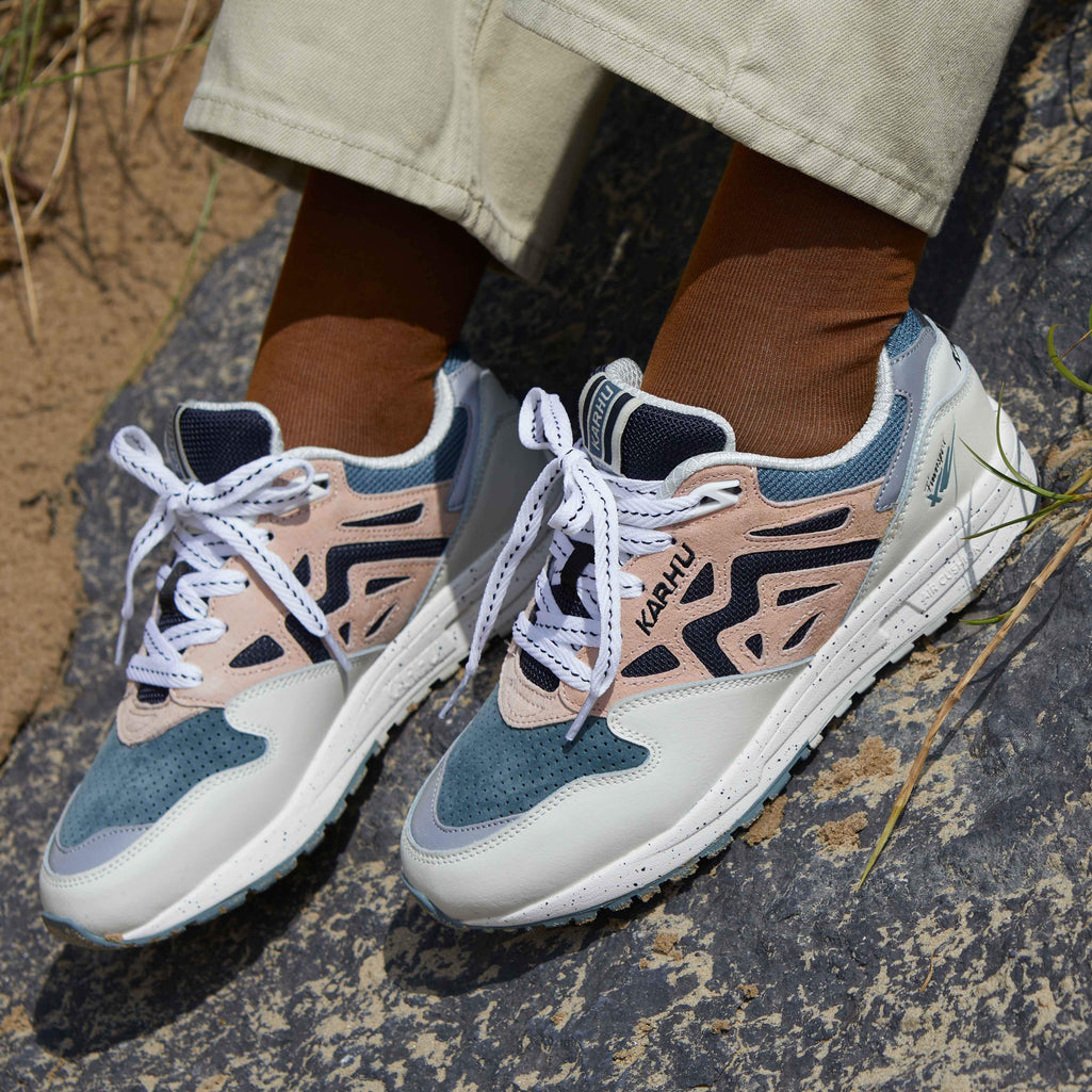 Karhu legacy 96 lily white / cameo rose | Lifestyle sneaker